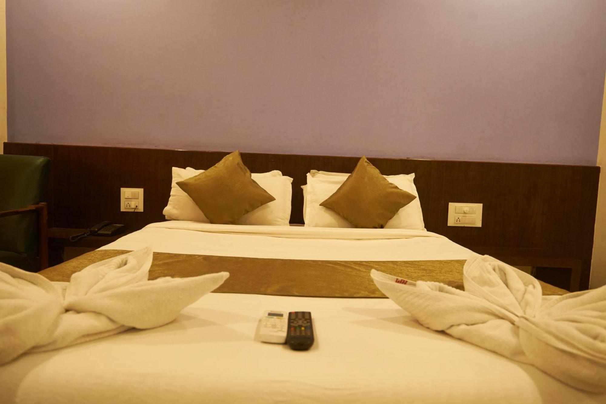 Hotel Pride Inn Shirdi Dış mekan fotoğraf